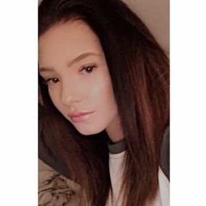 Meet your Posher, Cassandra